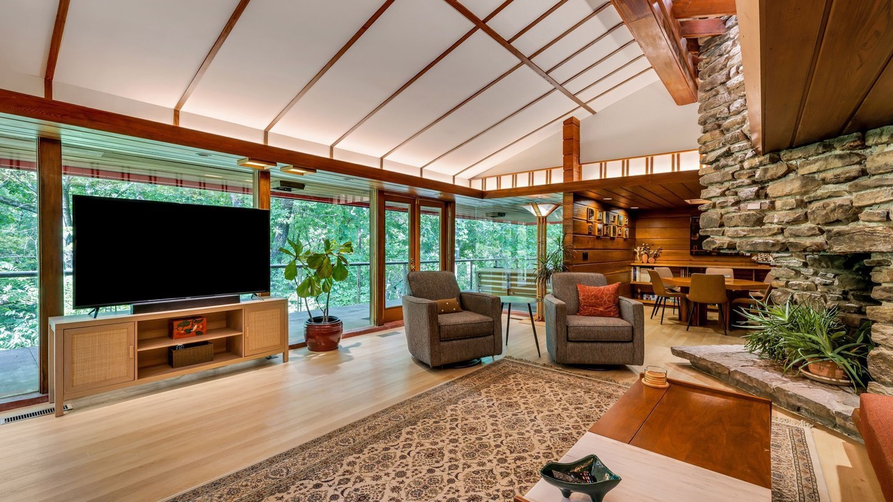Photo of Livingroom in Fayetteville