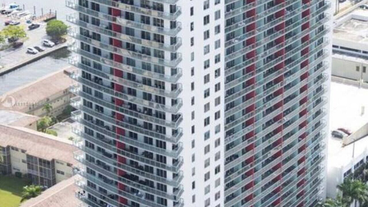 Photo of Outdoor in Hallandale Beach