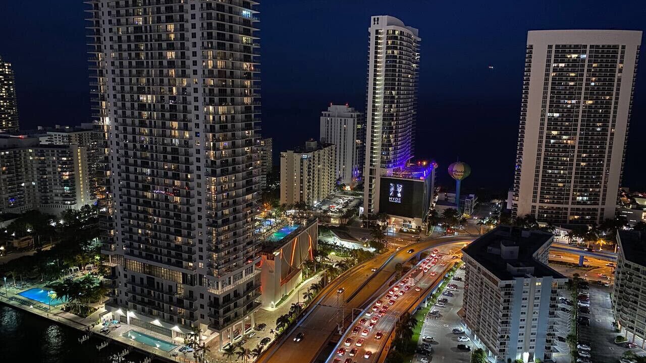 Photo of Outdoor in Hallandale Beach