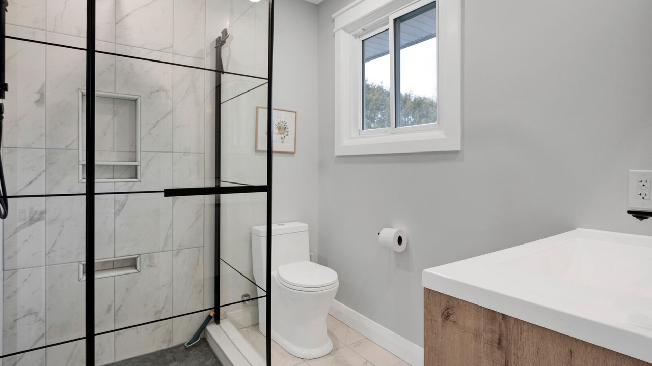 Photo of Bathroom in Amherstview
