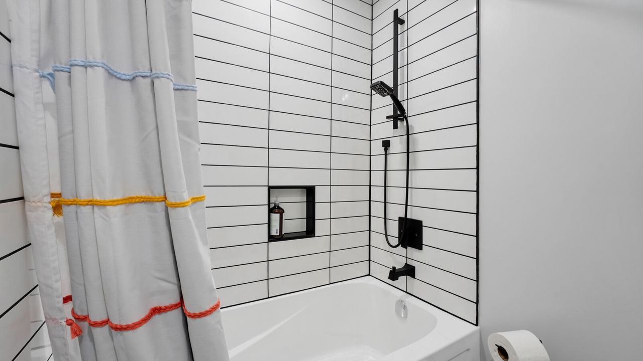 Photo of Bathroom in Amherstview