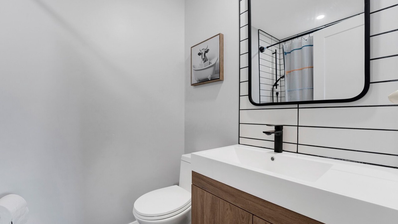 Photo of Bathroom in Amherstview