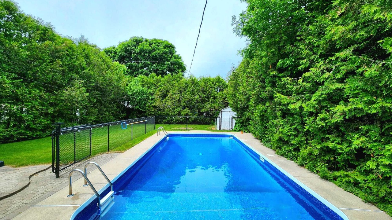 Photo of Outdoor in Amherstview