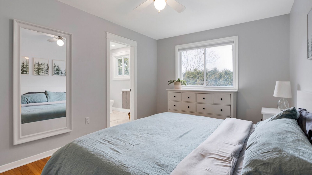 Photo of Bedroom in Amherstview