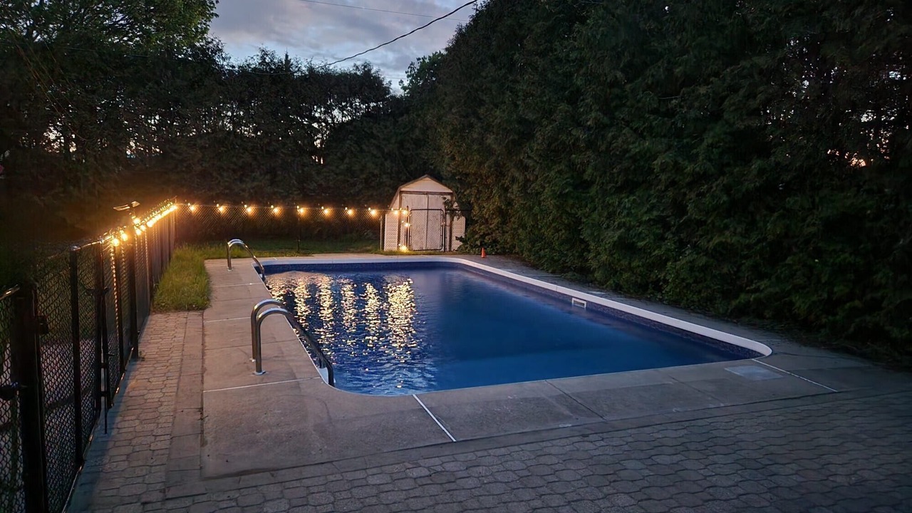 Photo of Outdoor in Amherstview
