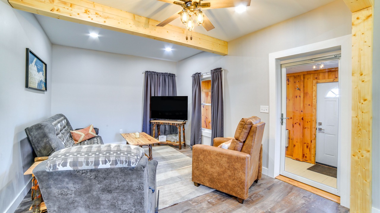 Photo of Livingroom in Seney