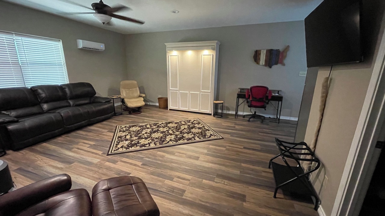 Photo of Livingroom in Cherokee County