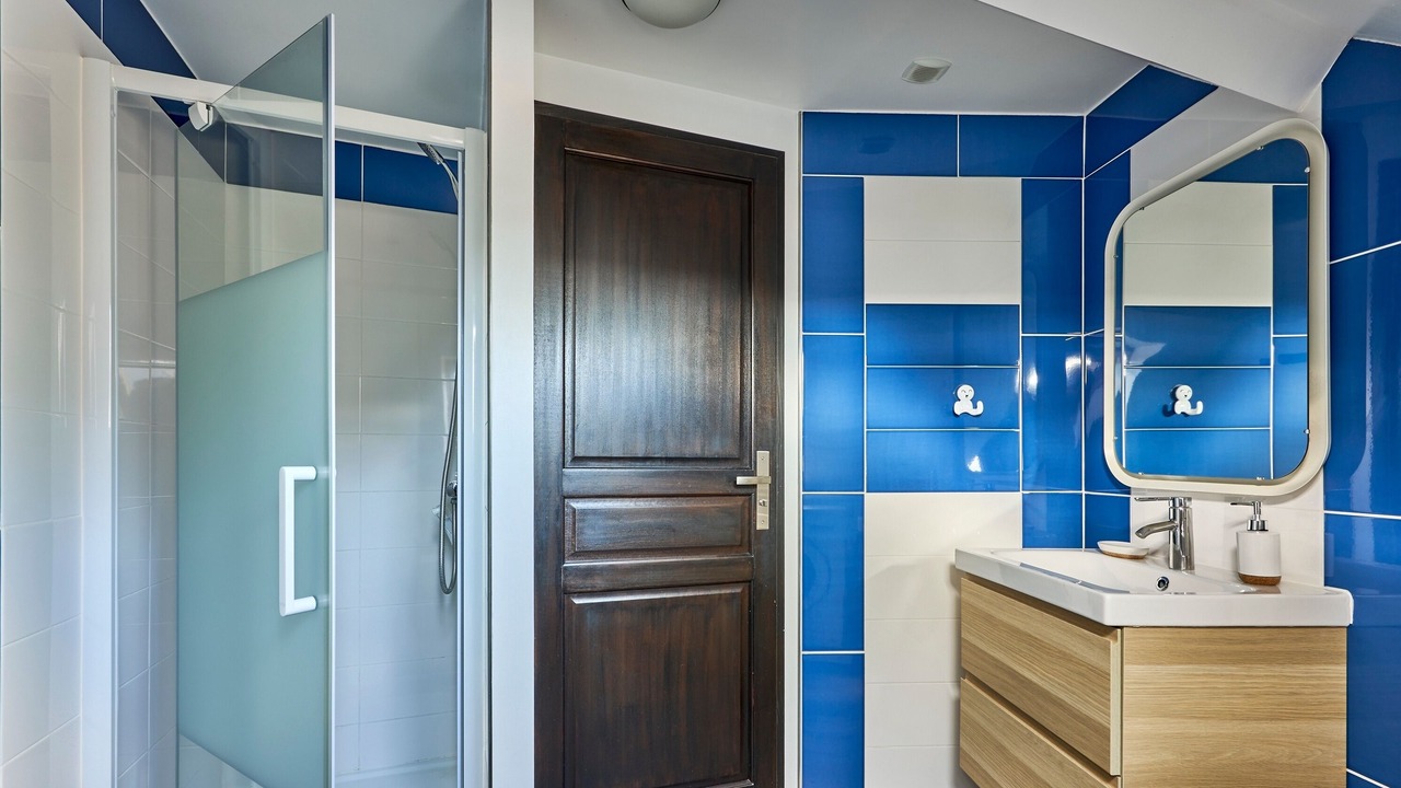 Photo of Bathroom in Bernieres-sur-Mer