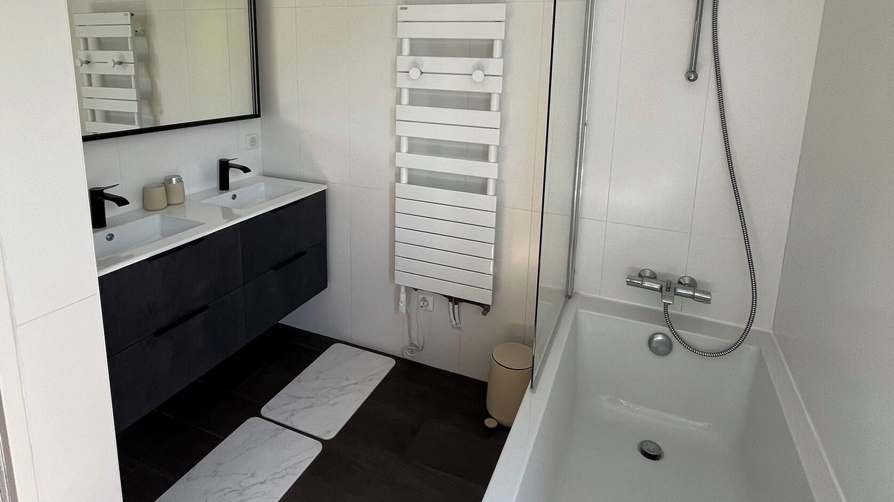 Photo of Bathroom in Vouvray