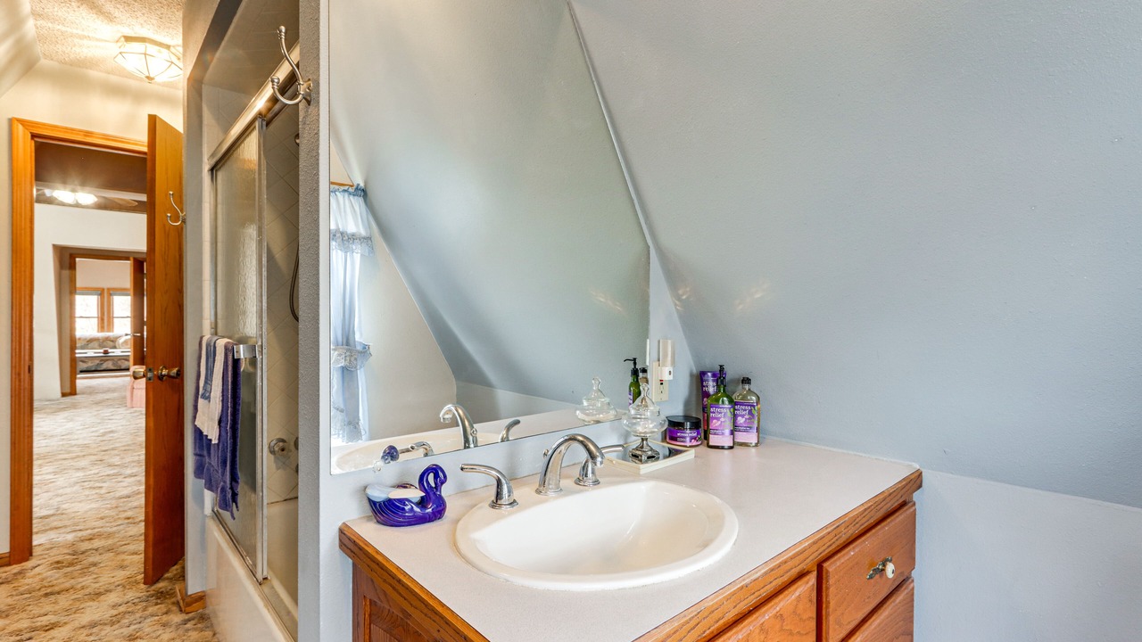 Photo of Bathroom in Treece