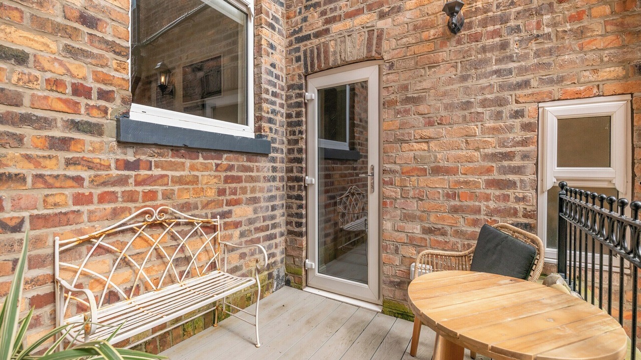 Photo of Others in South Cliff