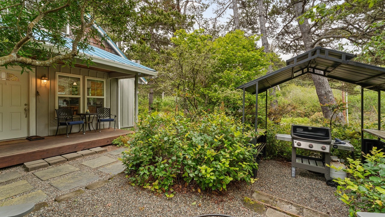 Photo of Patio Balcony in Manzanita
