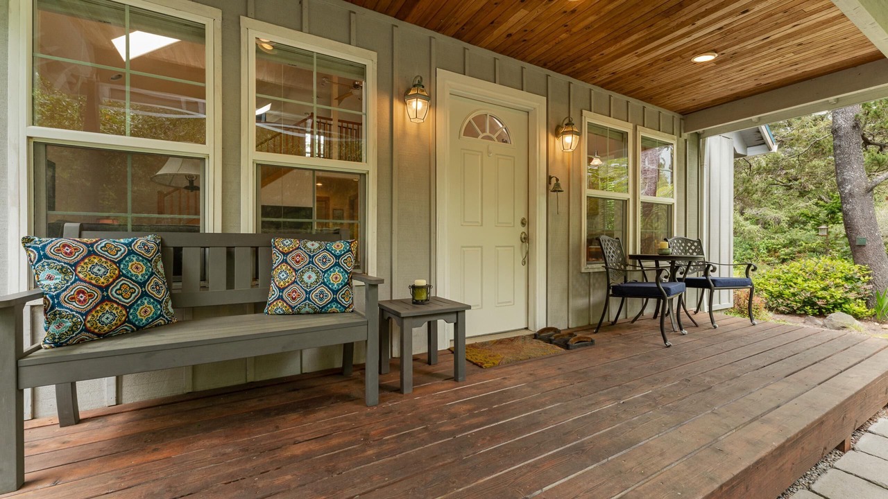 Photo of Patio Balcony in Manzanita
