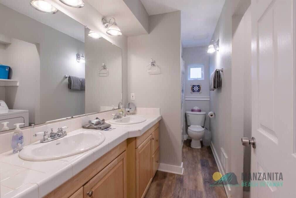 Photo of Bathroom in Manzanita