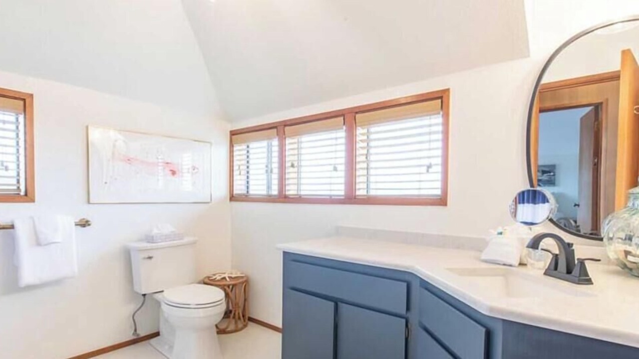 Photo of Bathroom in Manzanita