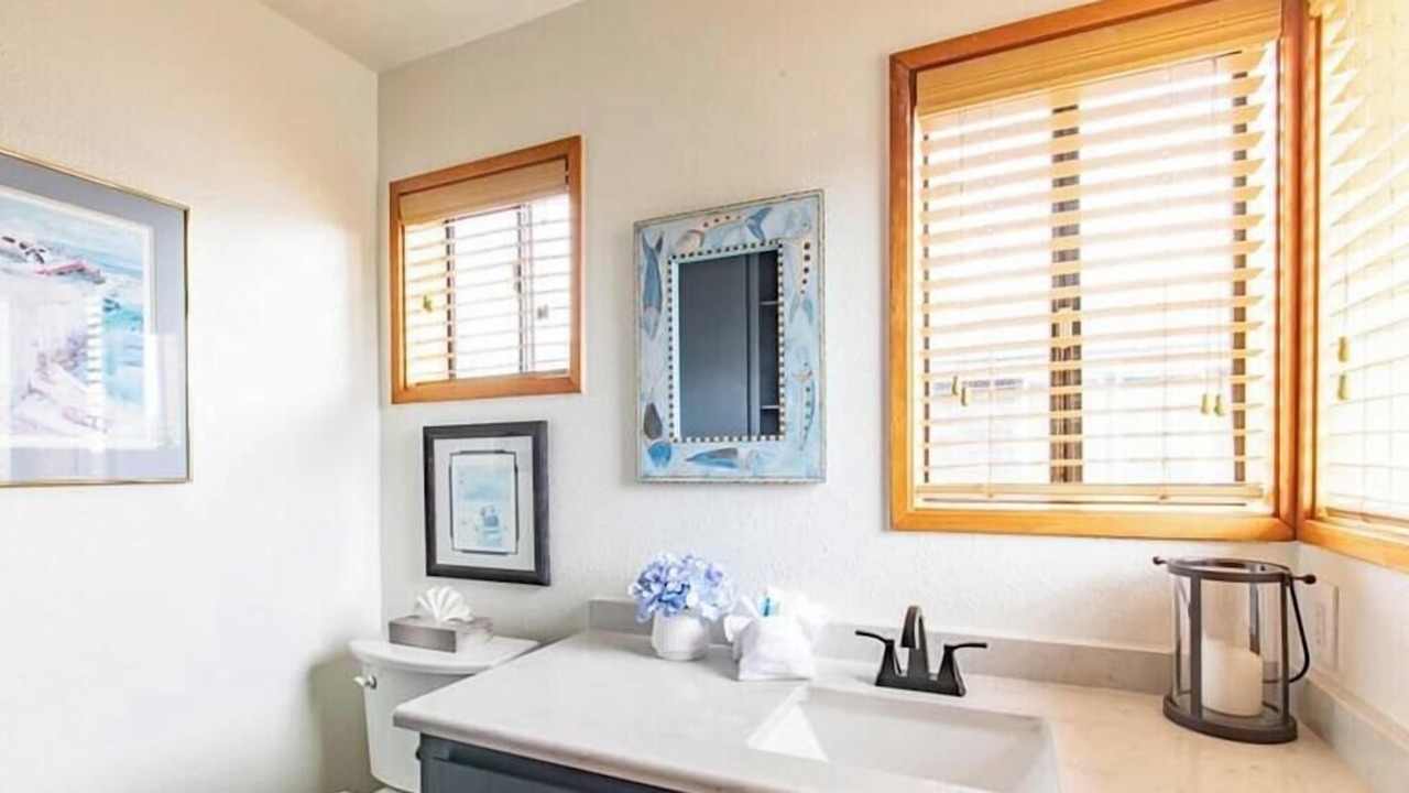 Photo of Bathroom in Manzanita