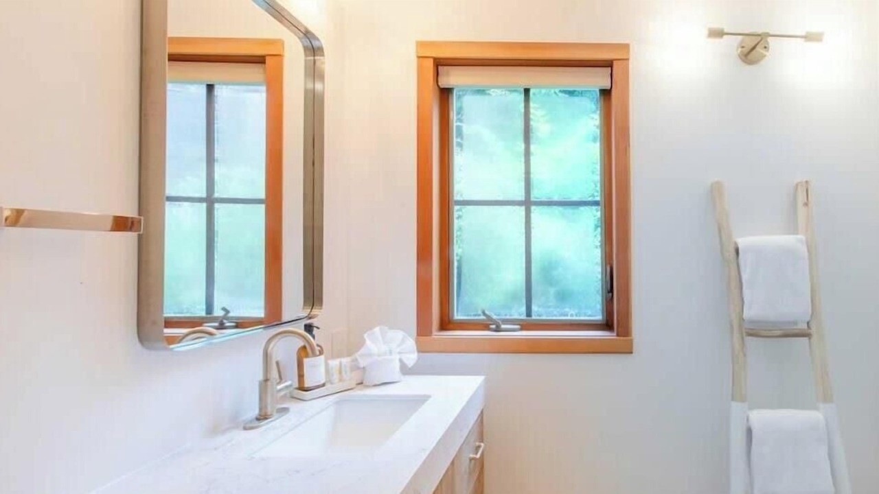 Photo of Bathroom in Neahkahnie Beach