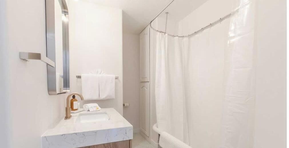 Photo of Bathroom in Neahkahnie Beach