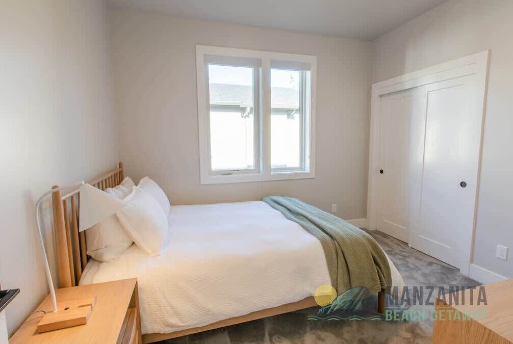 Photo of Bedroom in Nehalem