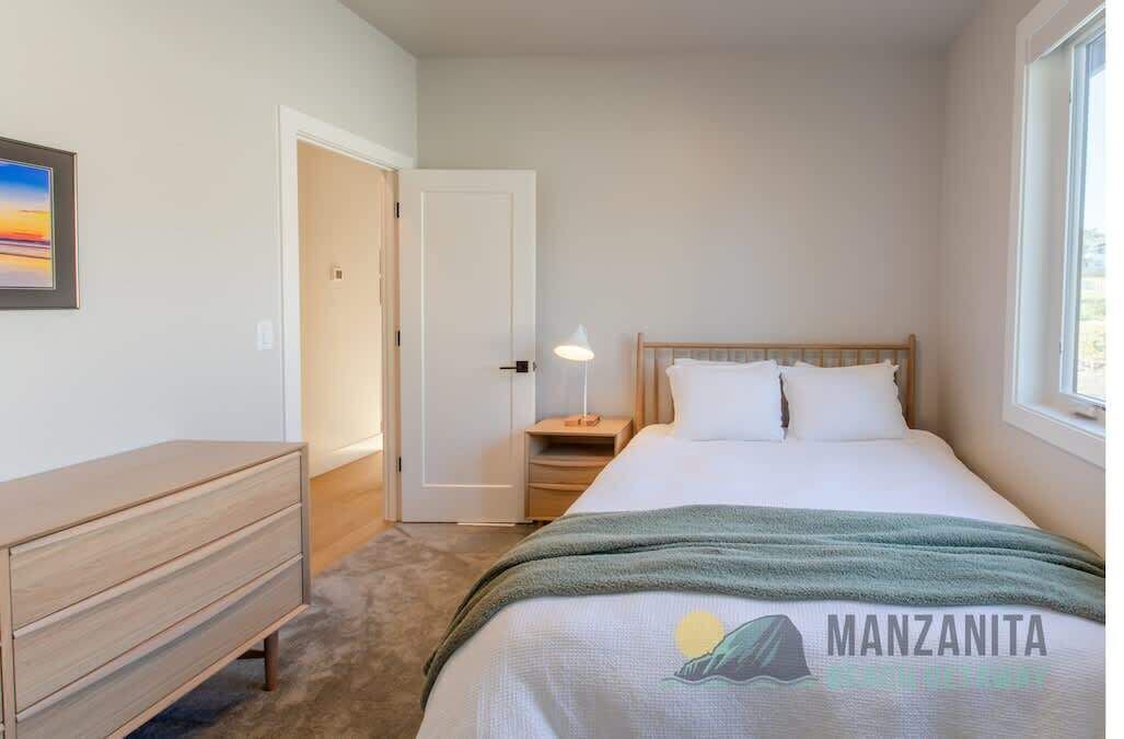 Photo of Bedroom in Nehalem