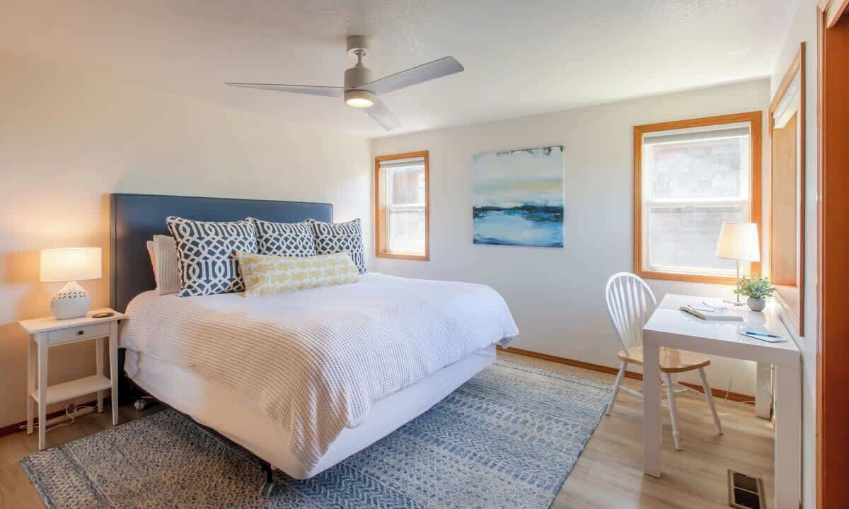 Photo of Bedroom in Manzanita