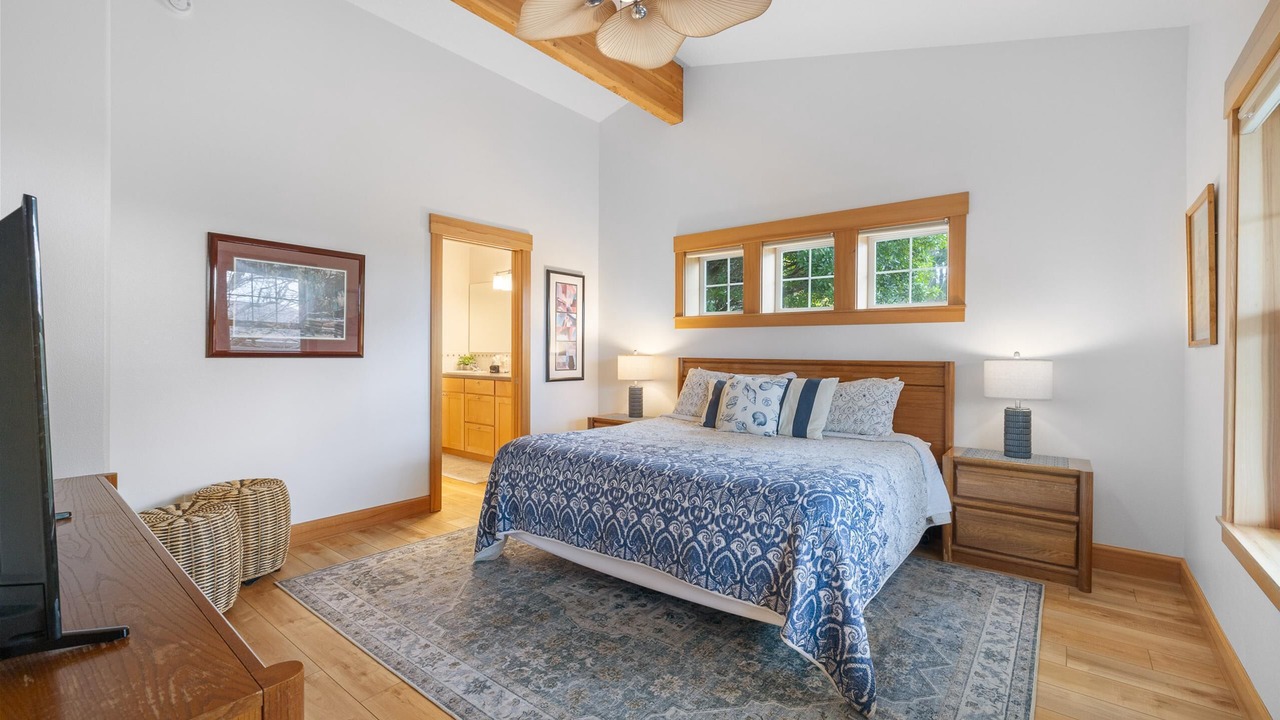 Photo of Bedroom in Neahkahnie Beach