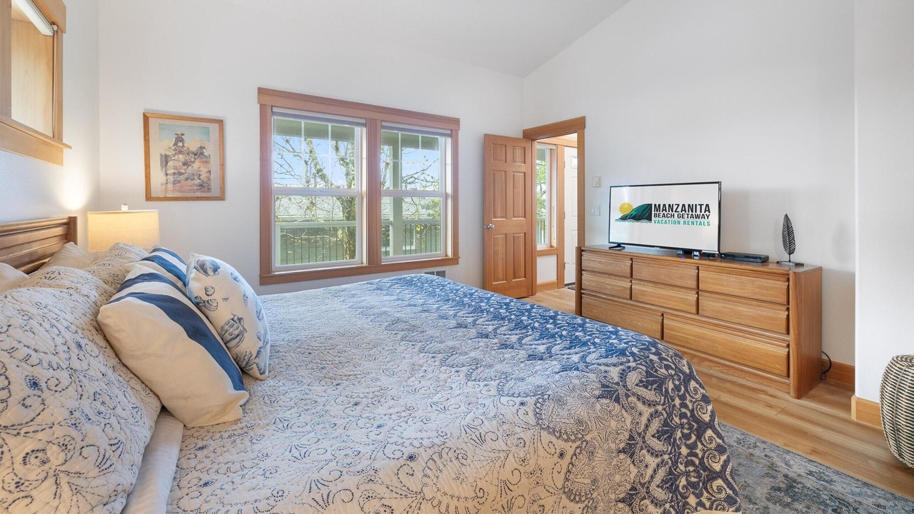Photo of Bedroom in Neahkahnie Beach