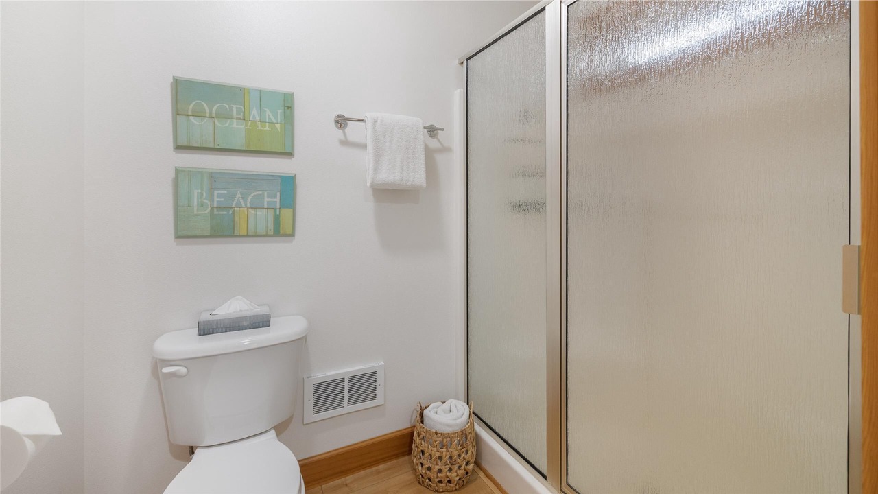 Photo of Bathroom in Neahkahnie Beach