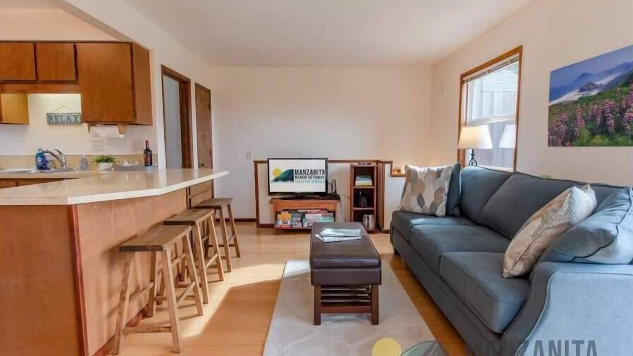 Photo of Livingroom in Neahkahnie Beach