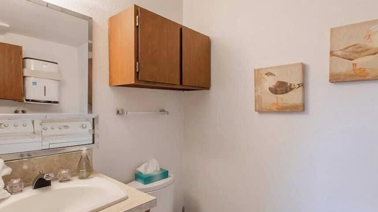 Photo of Bathroom in Neahkahnie Beach