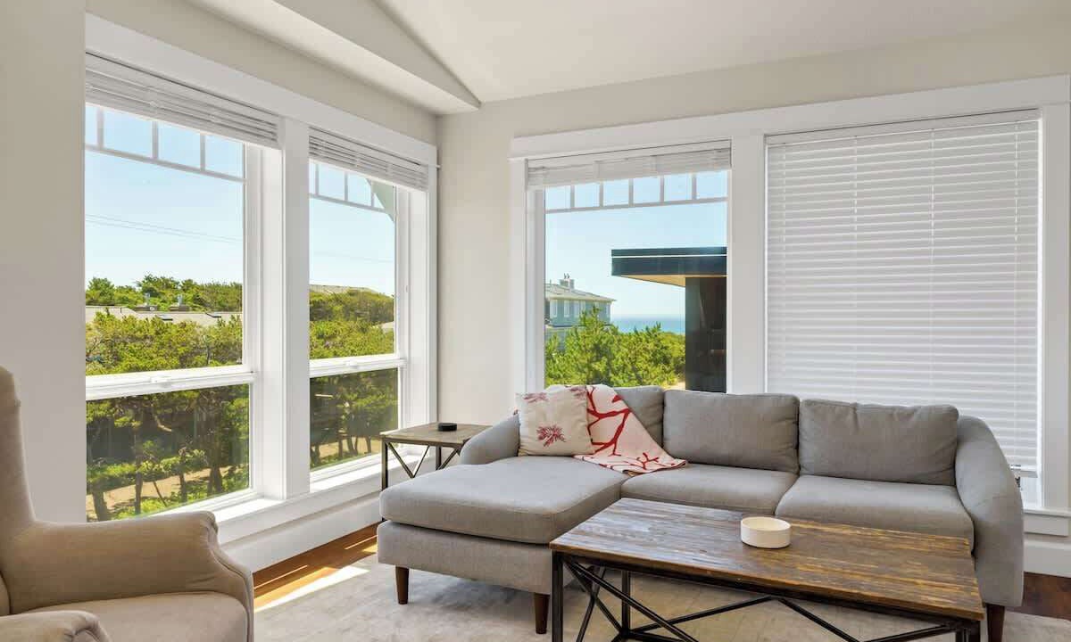 Photo of Livingroom in Manzanita