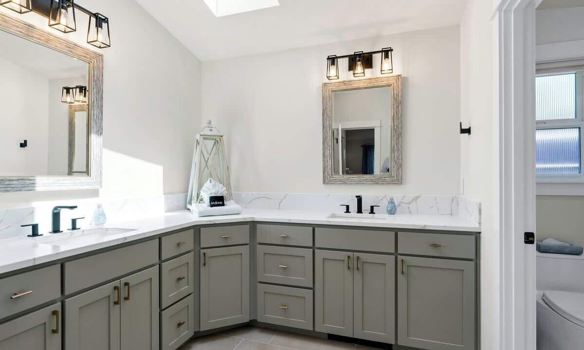 Photo of Bathroom in Manzanita