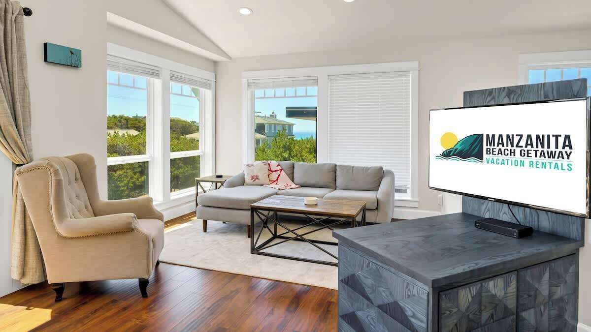 Photo of Livingroom in Manzanita