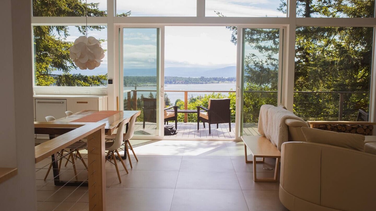 Photo of Livingroom in Lummi Island