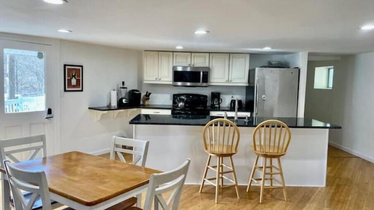 Photo of Others in Hancock