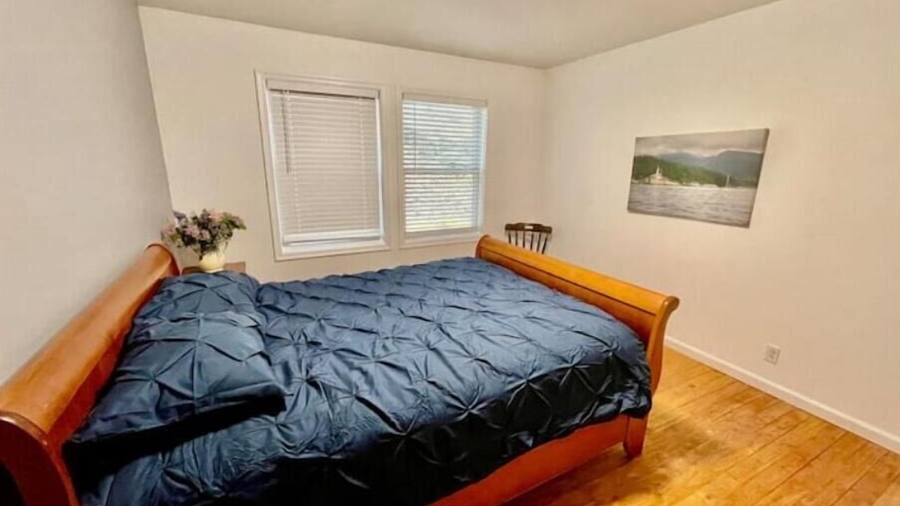 Photo of Bedroom in Hancock