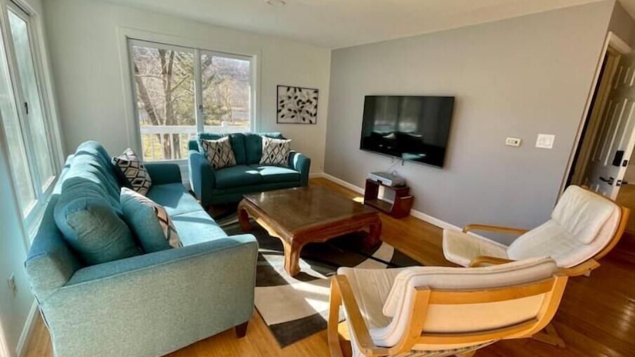 Photo of Livingroom in Hancock