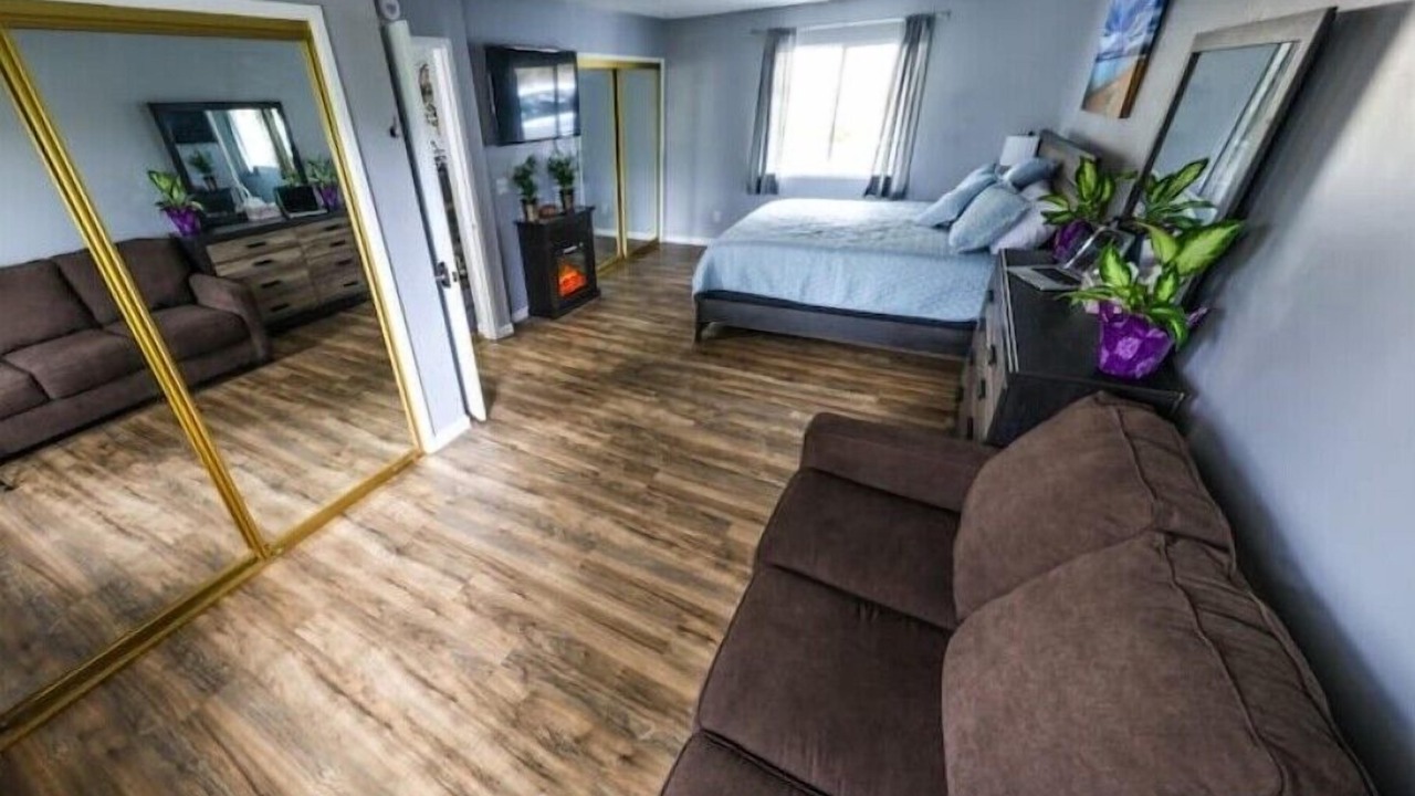 Photo of Bedroom in Country Club Estates