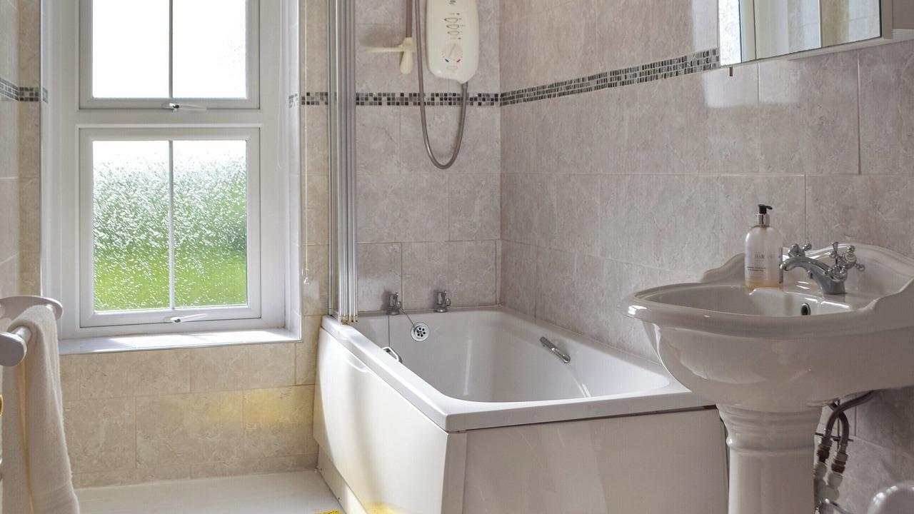 Photo of Bathroom in Llanybri
