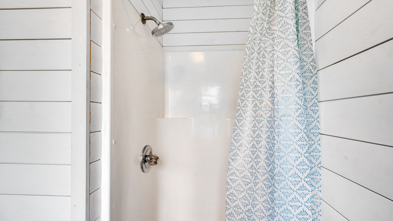 Photo of Bathroom in Oak Ridge