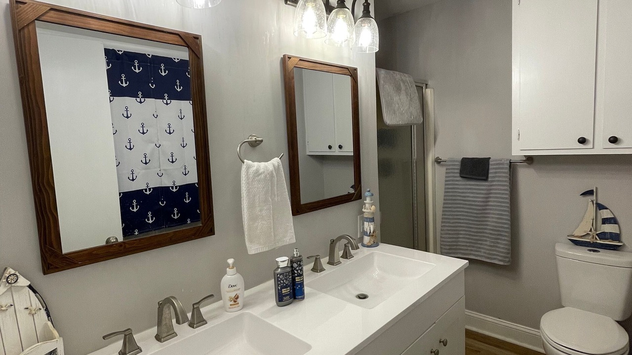 Photo of Bathroom in Lillington