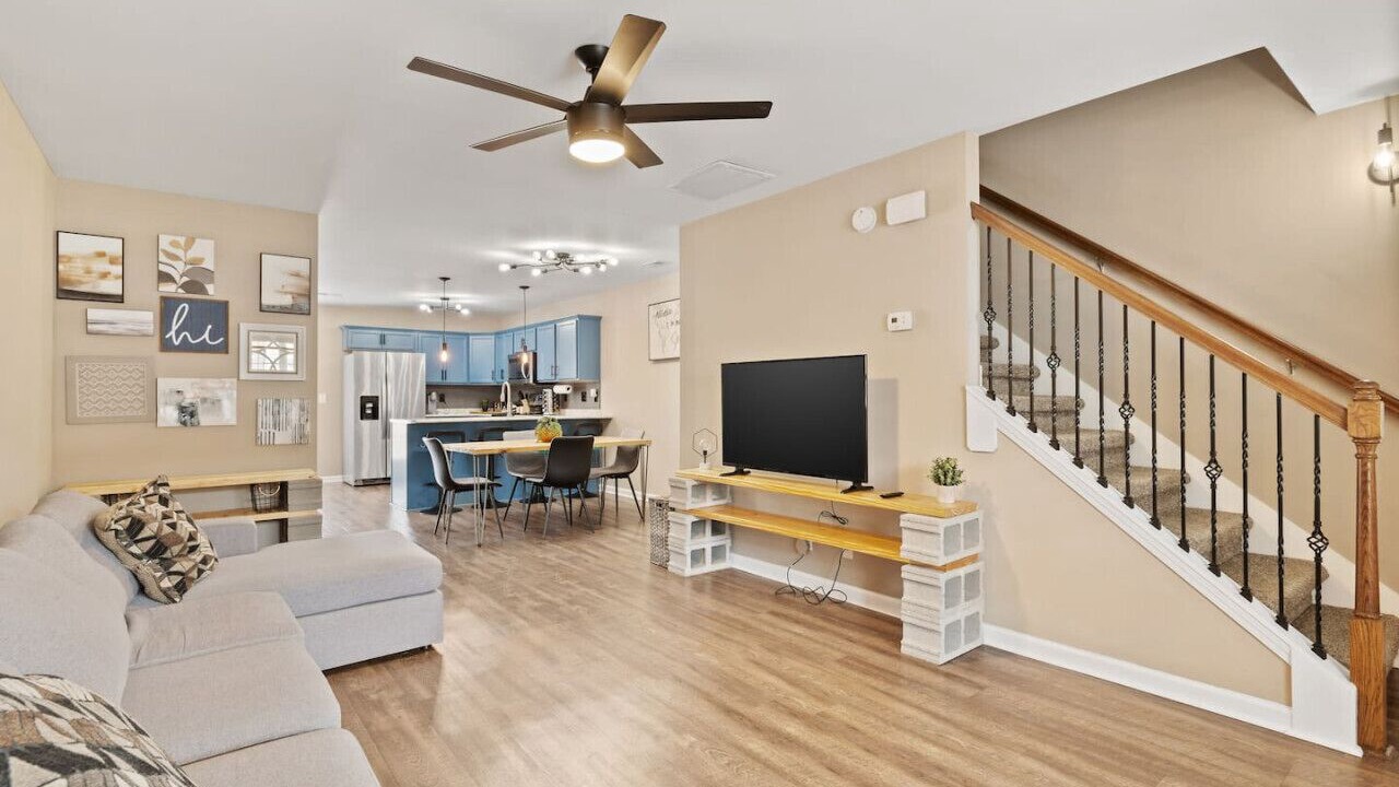 Photo of Livingroom in Clarksville