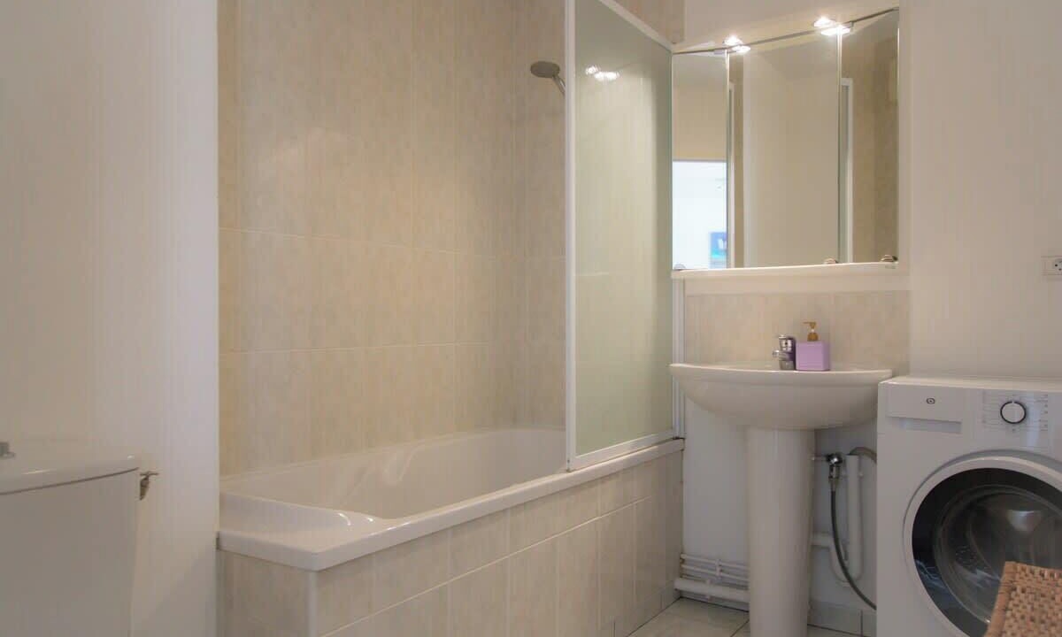 Photo of Others in Lens