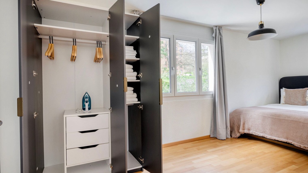 Photo of Bedroom in Center