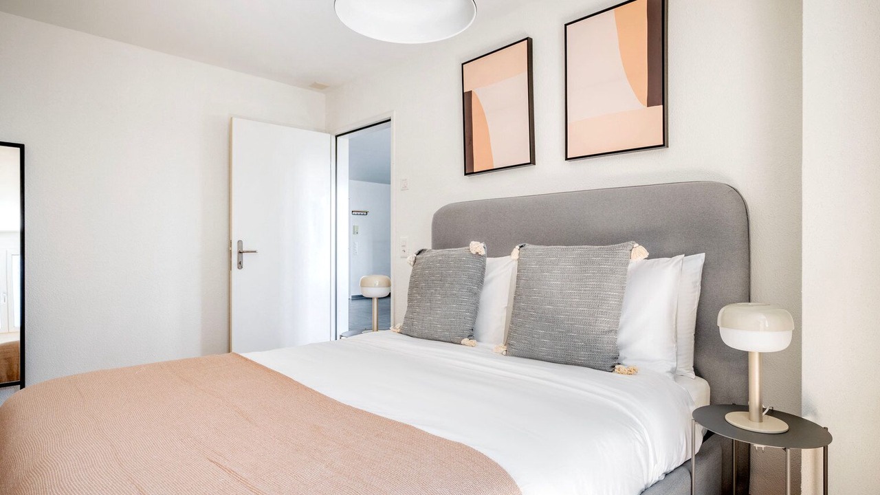 Photo of Bedroom in Center