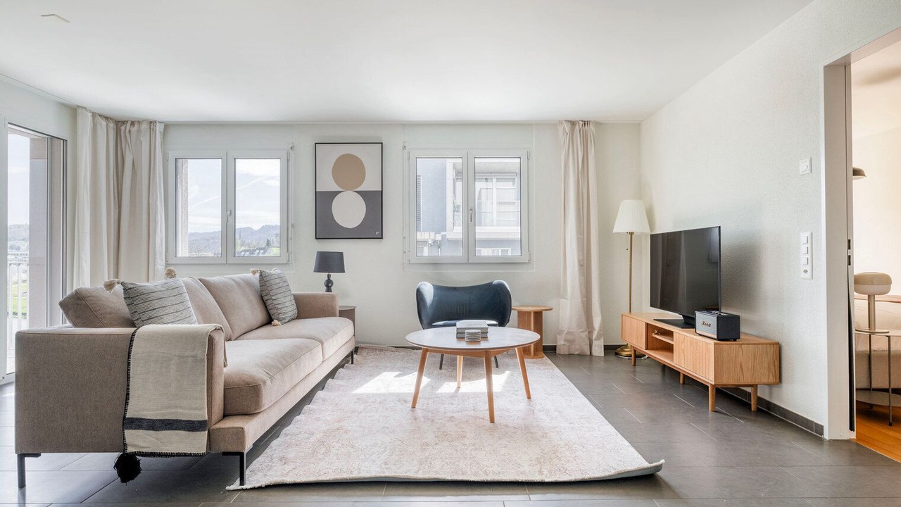 Photo of Livingroom in Center