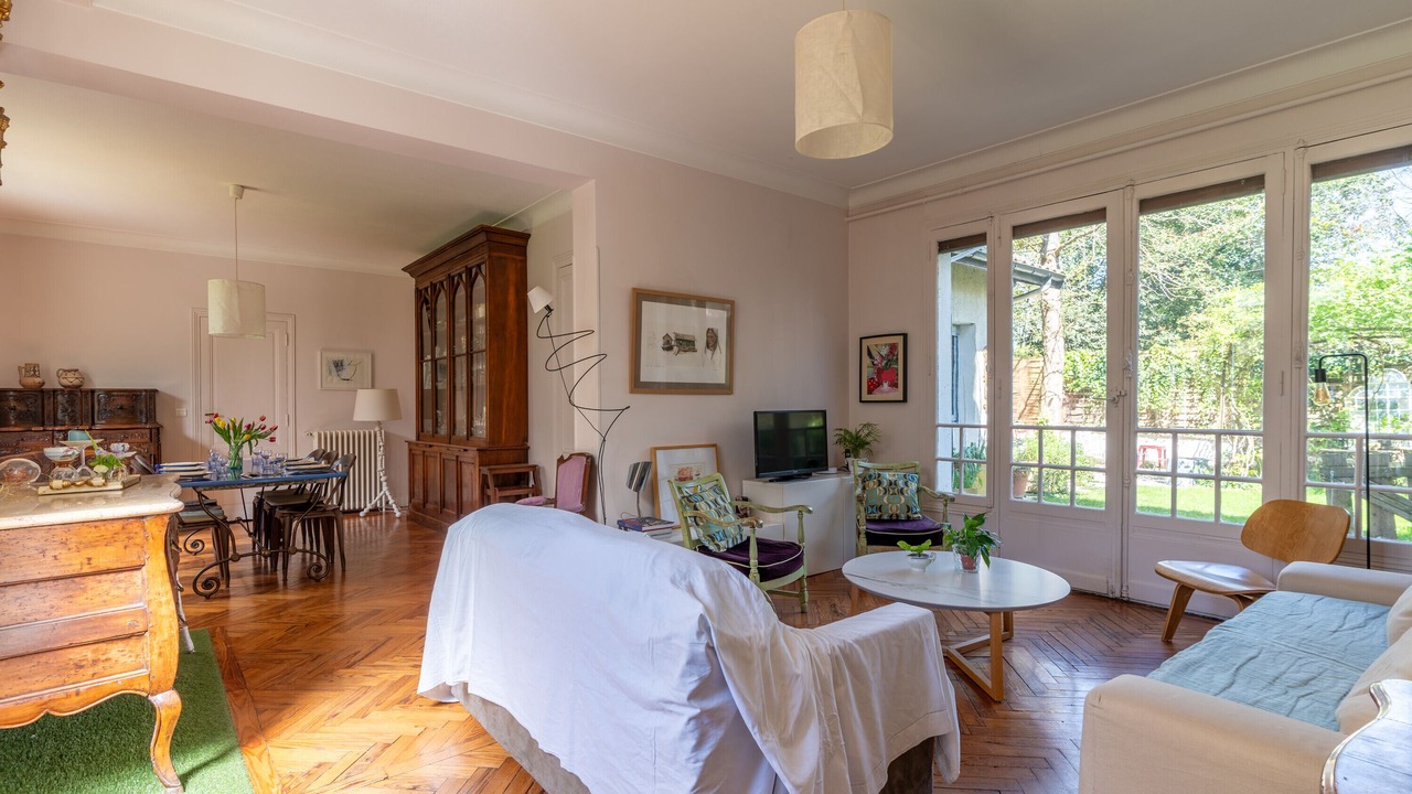 Photo of Livingroom in Saint Genes