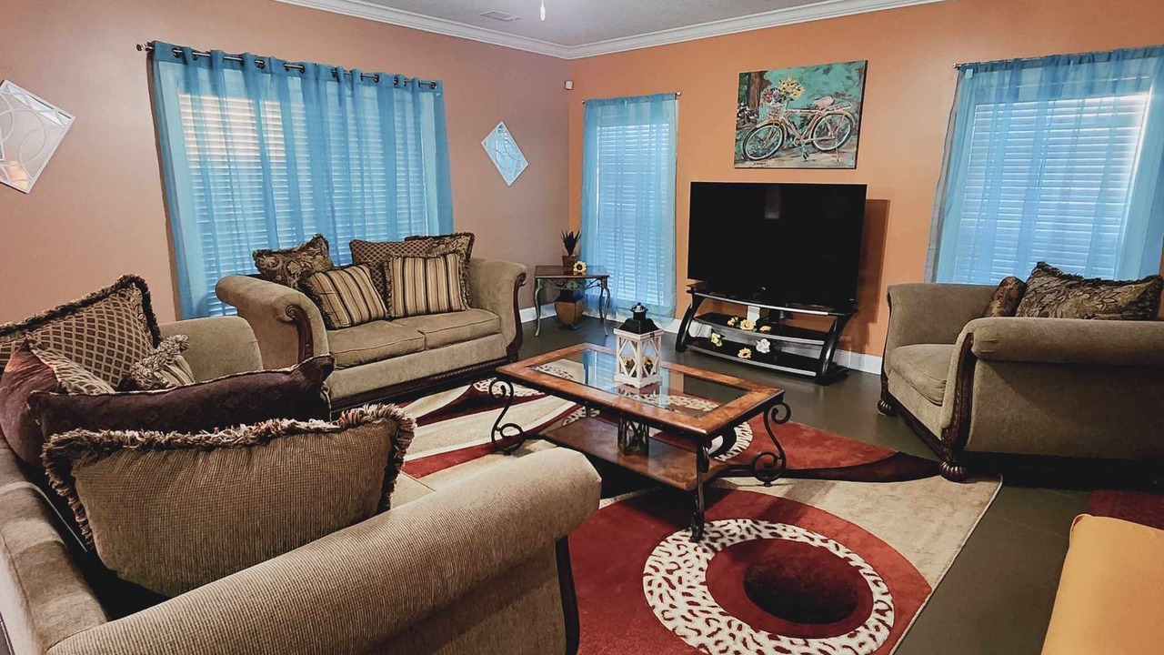 Photo of Livingroom in Richmond Hill