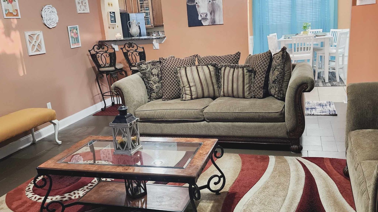 Photo of Livingroom in Richmond Hill