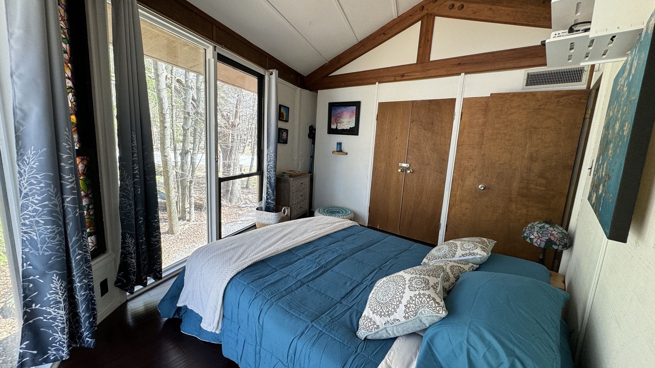 Photo of Bedroom in Lake Ariel